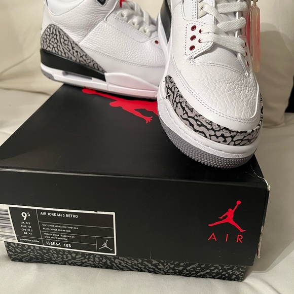 NWOT Air Jordan 3 Retro, Men’s size 9.5 - Picture 2 of 2